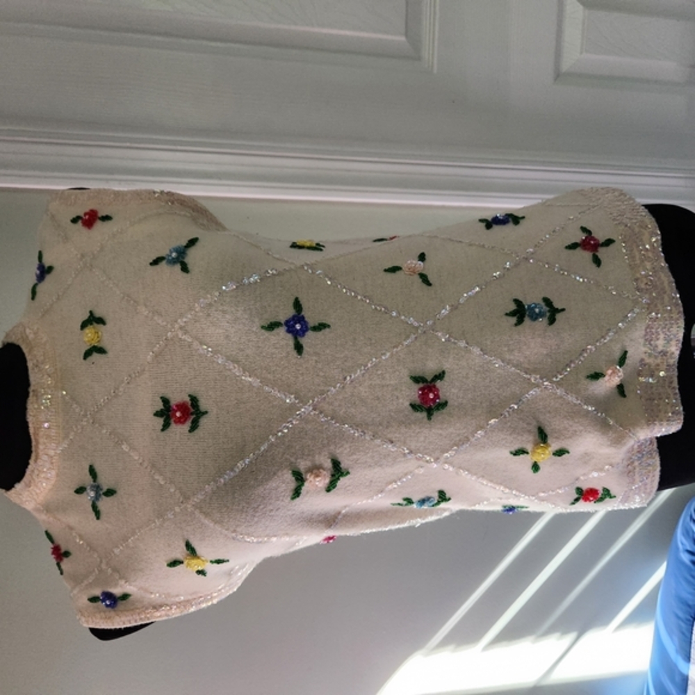 1950s Vintage Marchesa Beaded Sleeveless Sweater Lined Medium 38